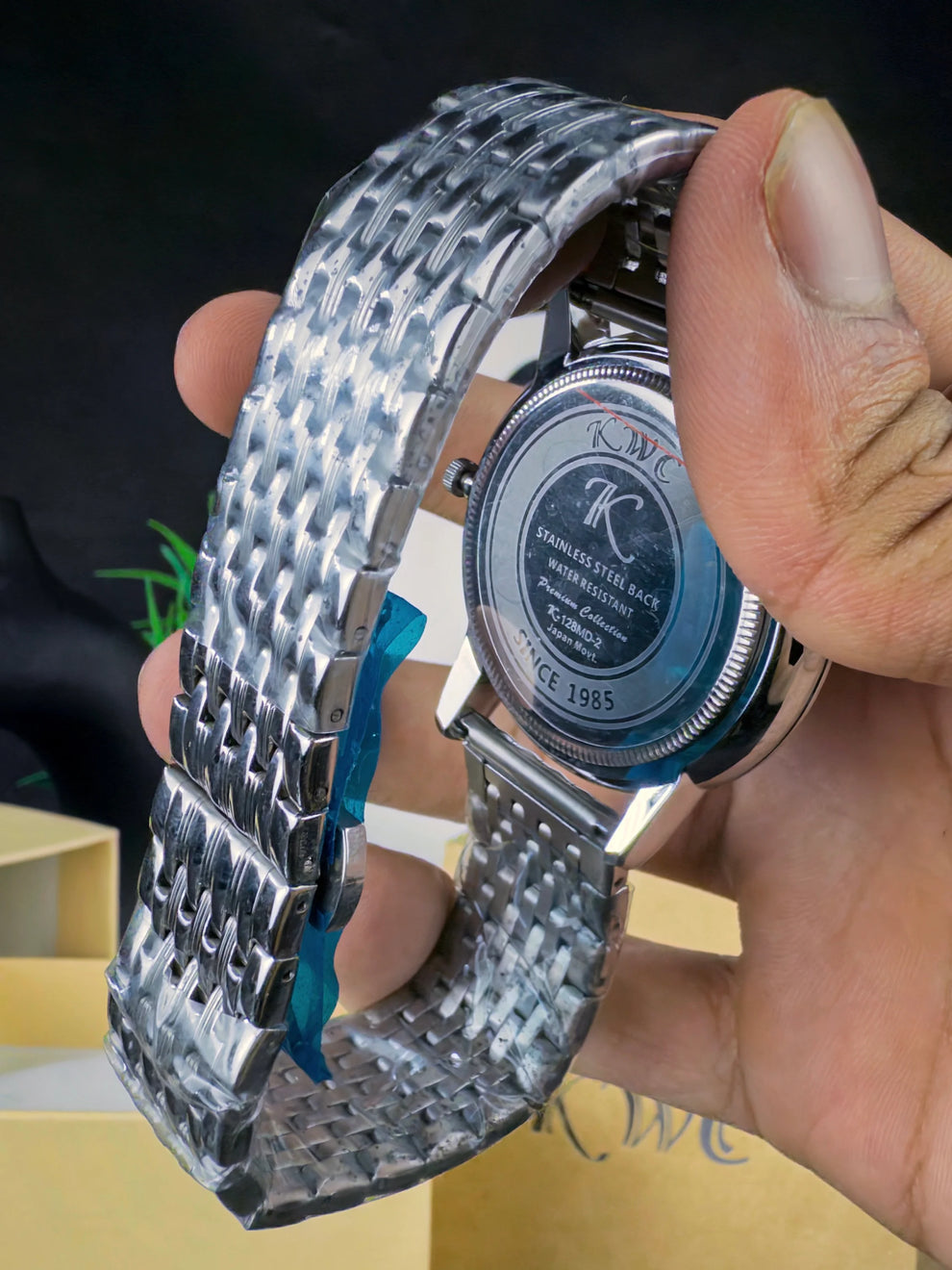 KWC K-128 | TWOTONE CHAIN BLACK DIAL