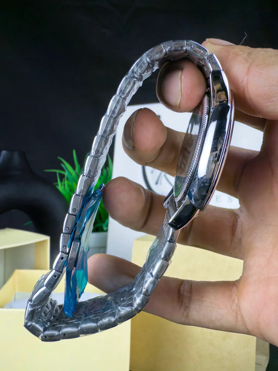 KWC K-102-ALL STEEL | BLUE CHAIN GOLDEN CASE