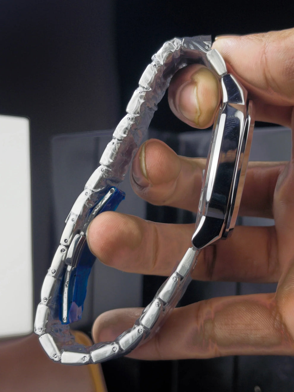 KWC K-554-6H | SILVER CHAIN BLACK DIAL